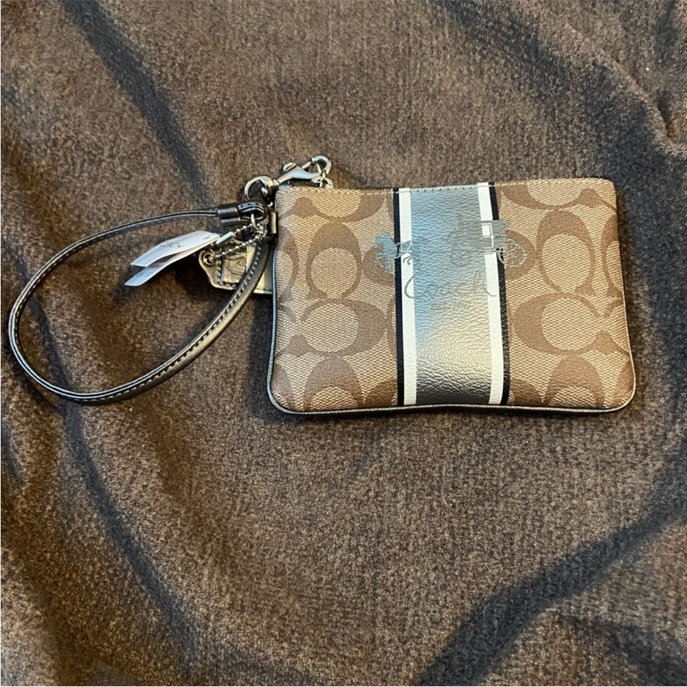 NWT Coach Horse and Carriage Wristlet